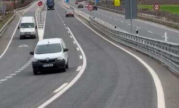 Abierta de nuevo al tráfico la carretera M-206 tras quedar completamente despejada de agua 