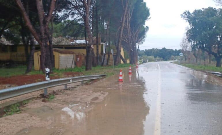 Cortada la M-206 en San Fernando de Henares y otras ocho carreteras en Madrid por el temporal 