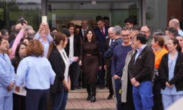 Ayuso visita la planta de Bayer en Alcalá de Henares, que emplea a 500 personas