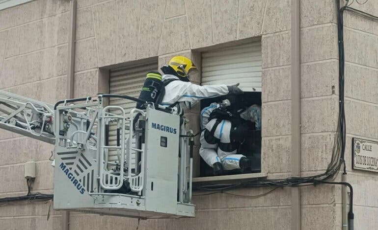 Hallan muerta a una septuagenaria en su vivienda de Guadalajara tras acceder los Bomberos por la ventana