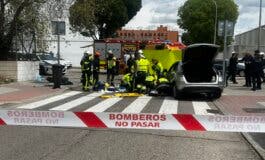 Atropellada una mujer con su bebé tras un choque entre dos coches en San Blas