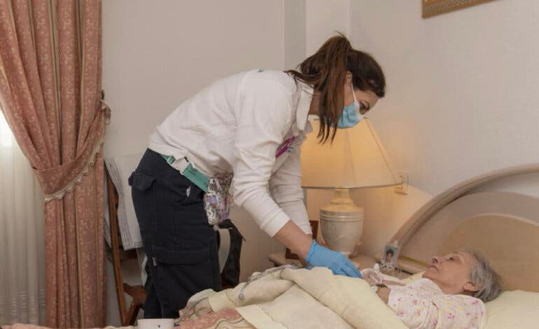 Madrid vigilará en tiempo real a pacientes crónicos desde casa con una plataforma sanitaria inteligente