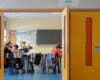 Colegios abiertos y autobuses interurbanos gratis este martes en Madrid tras el gran apagón