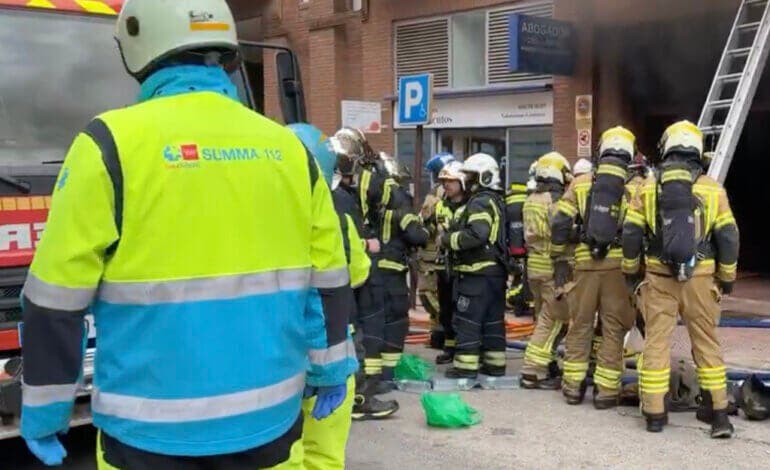 El coche que causó el incendio mortal de Alcorcón era híbrido y entró al garaje a 60 km/h