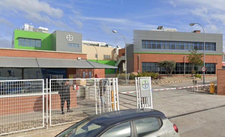 CCOO denuncia 18 despidos en la planta de Bayer en Alcalá de Henares 