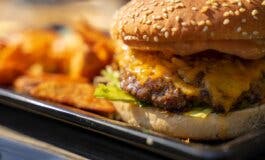 La Policía alerta de la estafa de la hamburguesa: «Aunque se disfrace de regalo, sigue siendo una trampa»