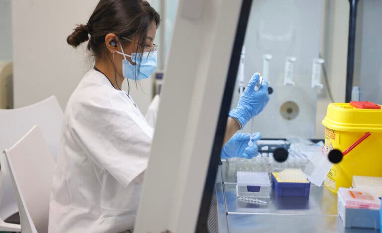 Madrid detecta el primer caso de «síndrome del niño burbuja» en la región: una recién nacida que ya está recibiendo tratamiento