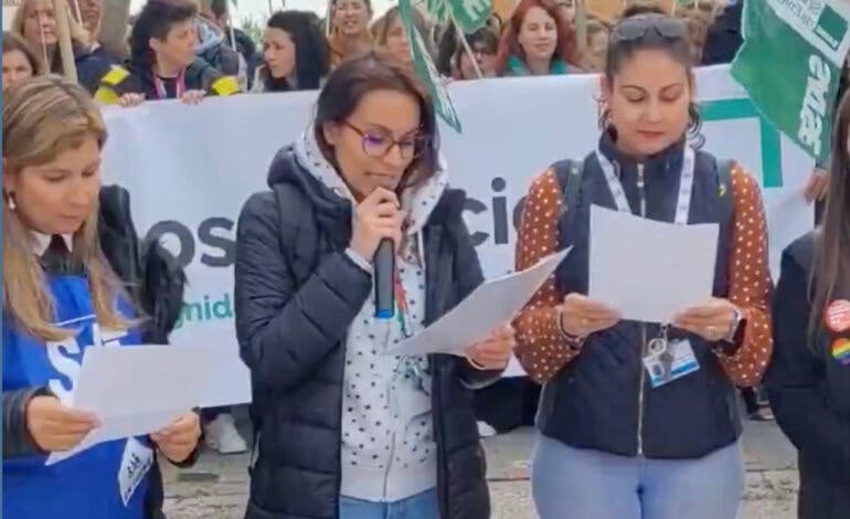 Los sindicatos se concentran de nuevo contra Ribera Salud en el Hospital de Torrejón