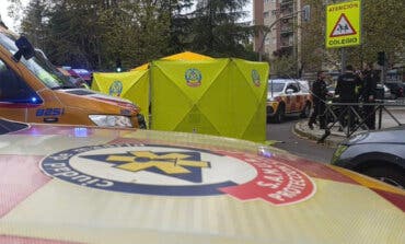 Muere un motorista tras chocar contra la parte trasera de un turismo en Madrid
