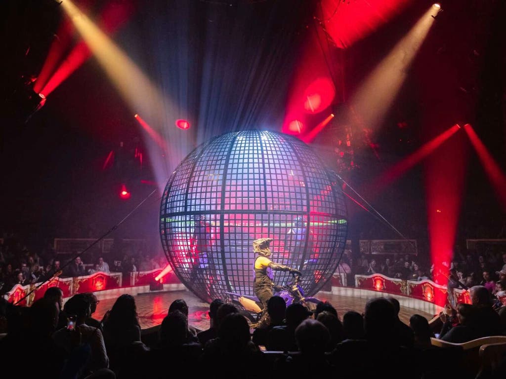 El circo más premiado de España llega a Madrid con su aclamado espectáculo CYBORG