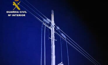La Guardia Civil evita el robo de 700 metros de cable en Torija (Guadalajara) y detiene a dos jóvenes