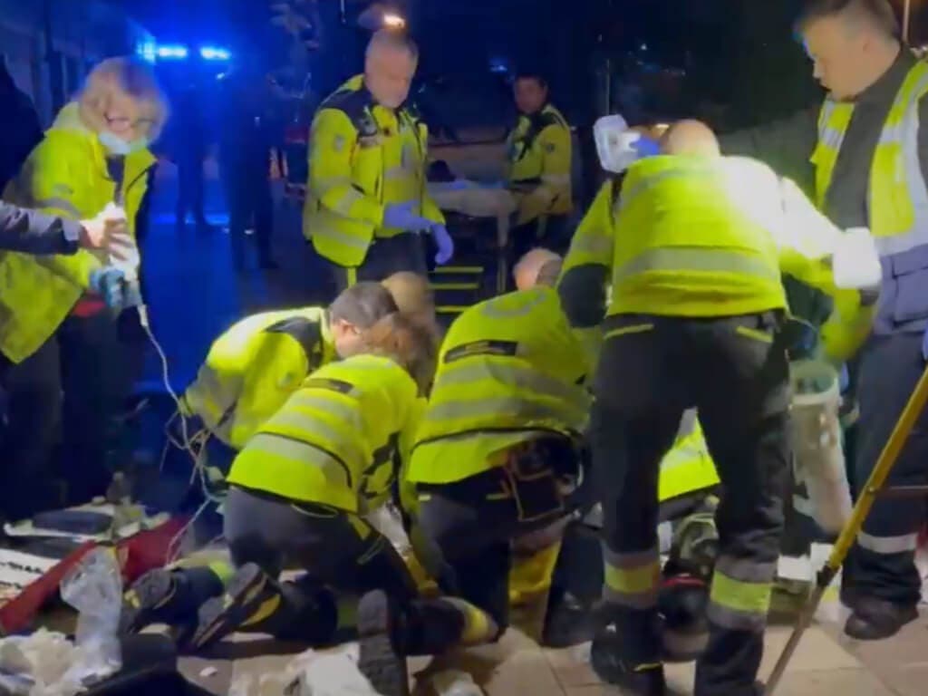Grave un hombre apuñalado esta madrugada en una calle de Vallecas
