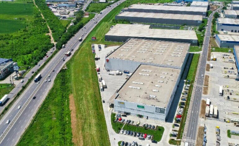 Alcalá de Henares estrena un programa pionero de coche compartido en los polígonos industriales