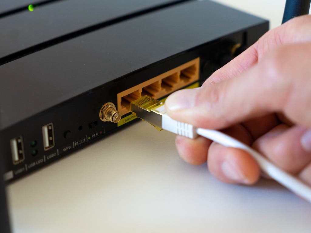 La Policía alerta de la estafa del router: cuidado si recibes esta llamada