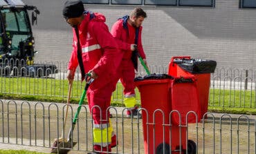 Torrejón de Ardoz activa las brigadas BEECAN y multará con 300 euros por no recoger los excrementos caninos