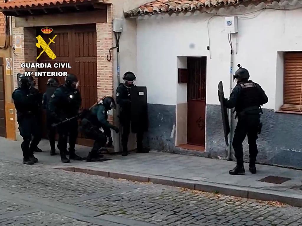 Detenido por atracar un banco en Navalcarnero el hermano del atracador de Algete