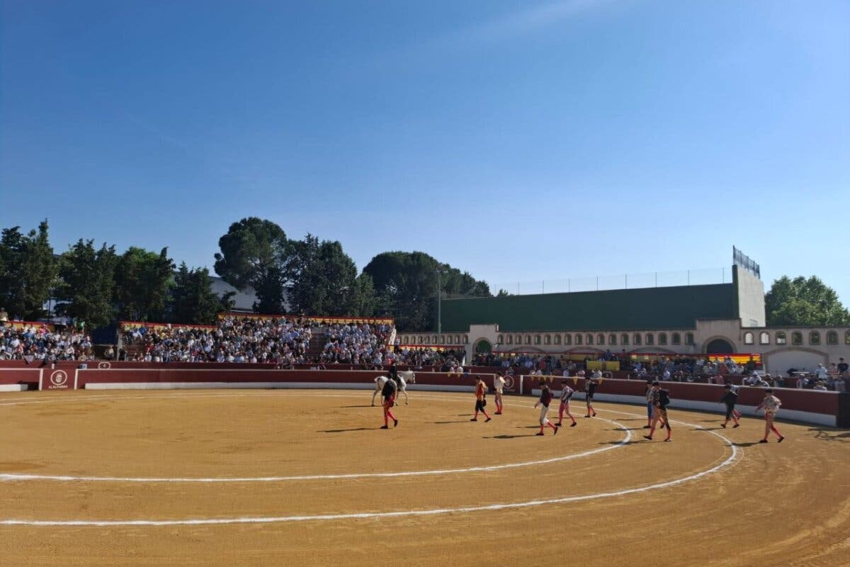 Dos toreros corneados y festejo suspendido en la Copa Chenel en Alalpardo