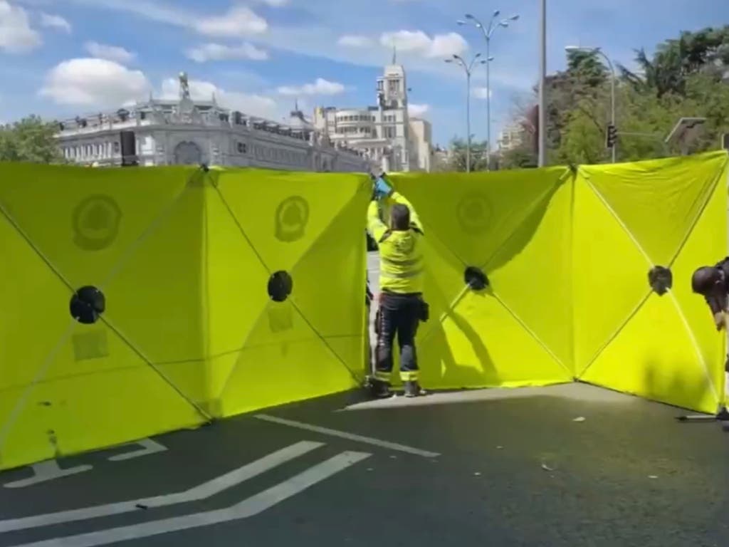 Una mujer de 67 años, grave tras ser atropellada por una moto en Cibeles