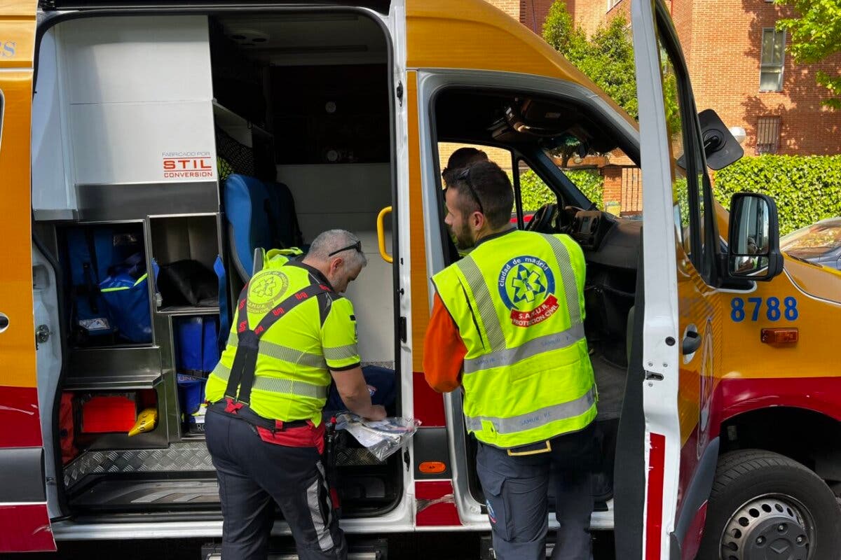 Un hombre resulta herido grave tras ser atropellado por un autobús urbano en Hortaleza