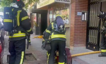 Tres intoxicados por humo en el incendio de una vivienda en General Pardiñas, en Madrid