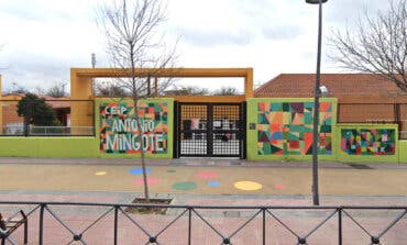 Familias de La Garena piden más aulas tras un error informático que redujo las plazas en el Mingote