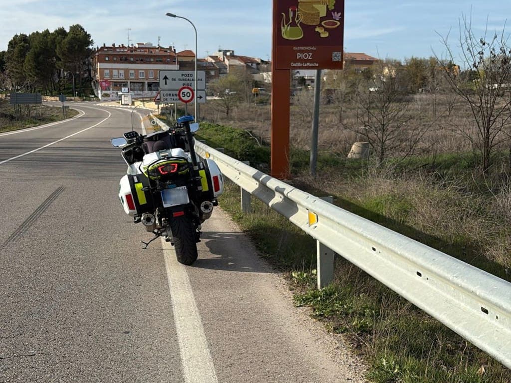Detenidos en Pioz tras huir en un coche robado y saludar a los agentes