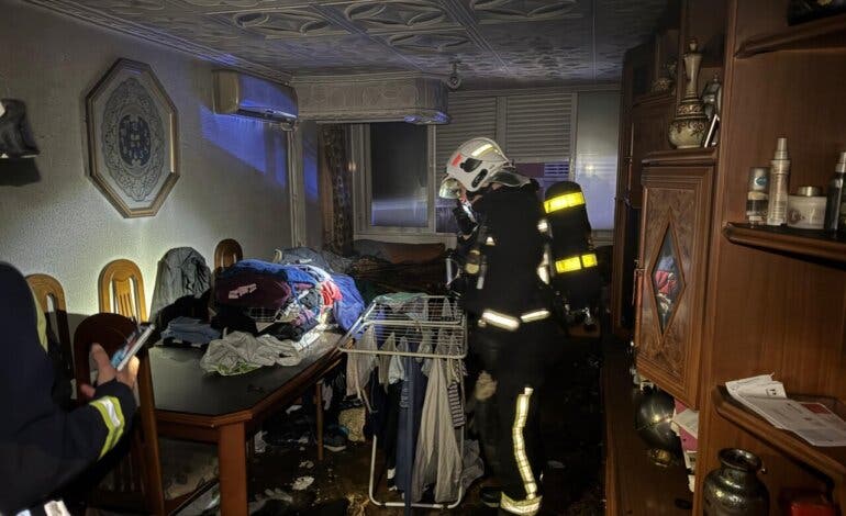 Muere una mujer de 58 años en el incendio de su vivienda en Parla