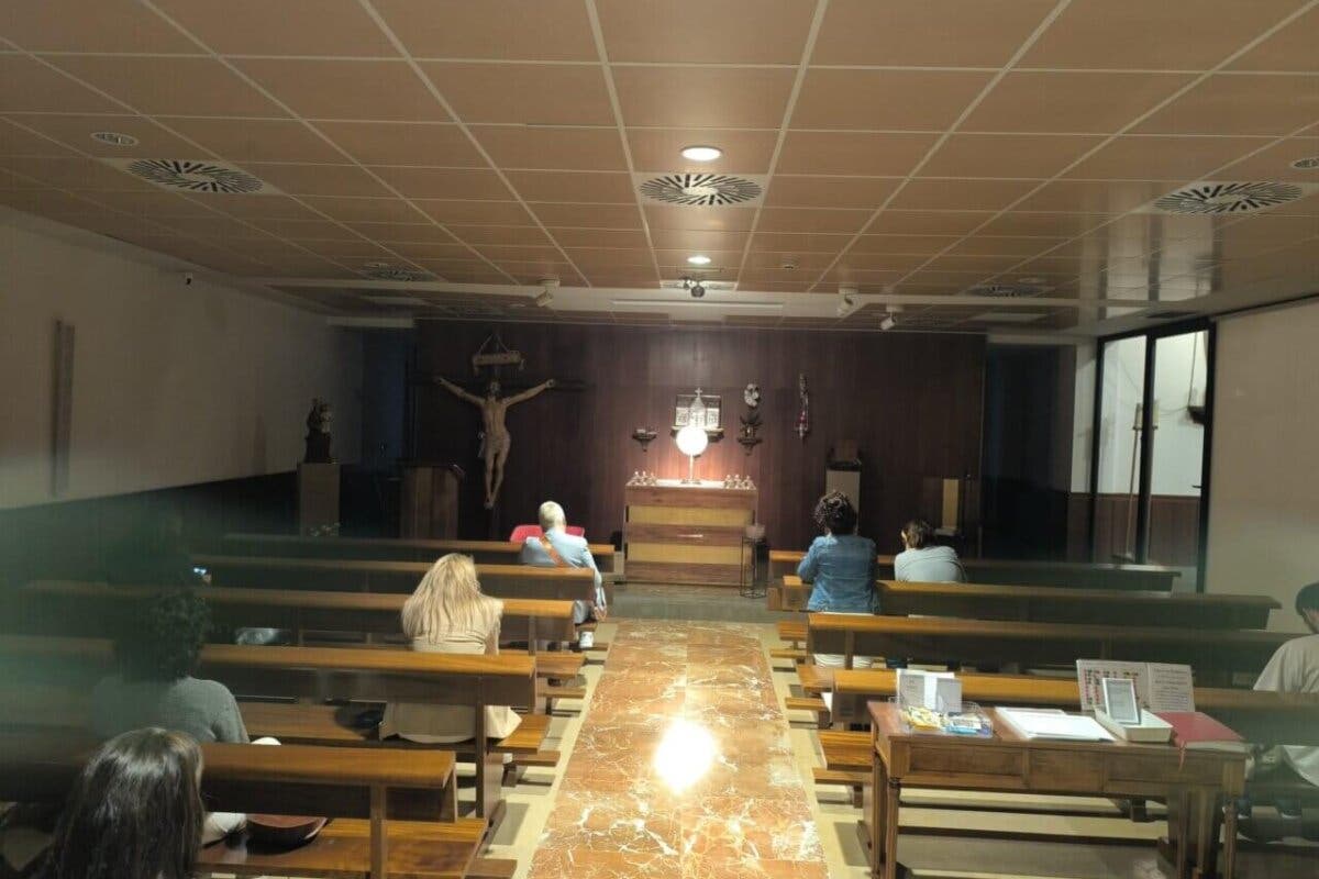 Católicos de Alcalá de Henares rezarán por el cónclave de forma ininterrumpida hasta que haya un nuevo papa