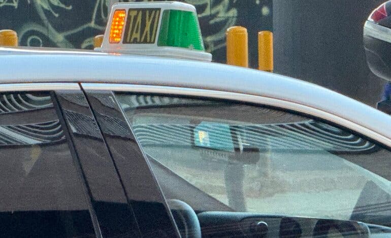 Madrid duplicará los eurotaxis y exigirá ESO y GPS a todos los taxistas