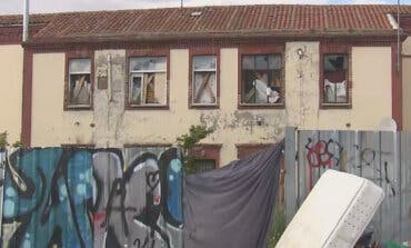 Un hombre pierde parte de una mano tras una pelea entre okupas en Puente de Vallecas