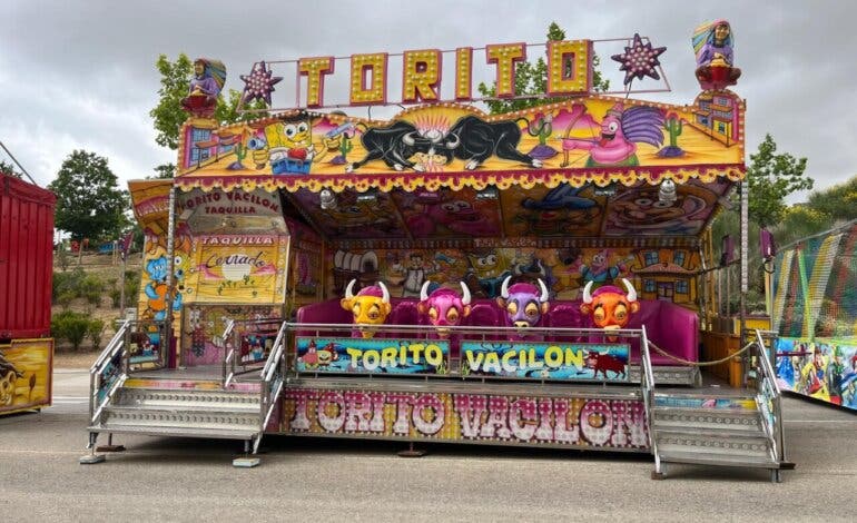 Paracuellos revisa las atracciones y prepara el dispositivo de seguridad para sus fiestas