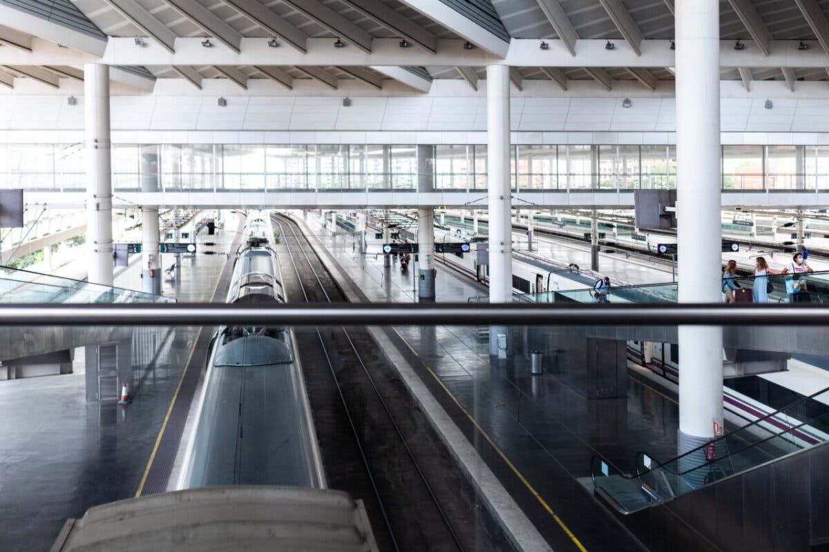 Vuelve el programa Verano Joven con descuentos en tren y autobús del 1 de julio al 30 de septiembre