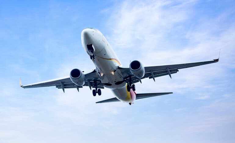 Torrejón vuelve a exigir a AENA soluciones por el ruido de los aviones de Barajas