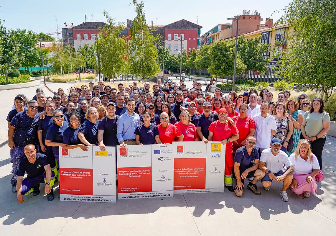 Torrejón contrata a 110 desempleados para tareas de administración, mantenimiento y limpieza