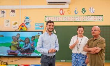 Tres colegios de Torrejón estrenan aire acondicionado en todas sus aulas, una medida pionera que llegará a todos los centros