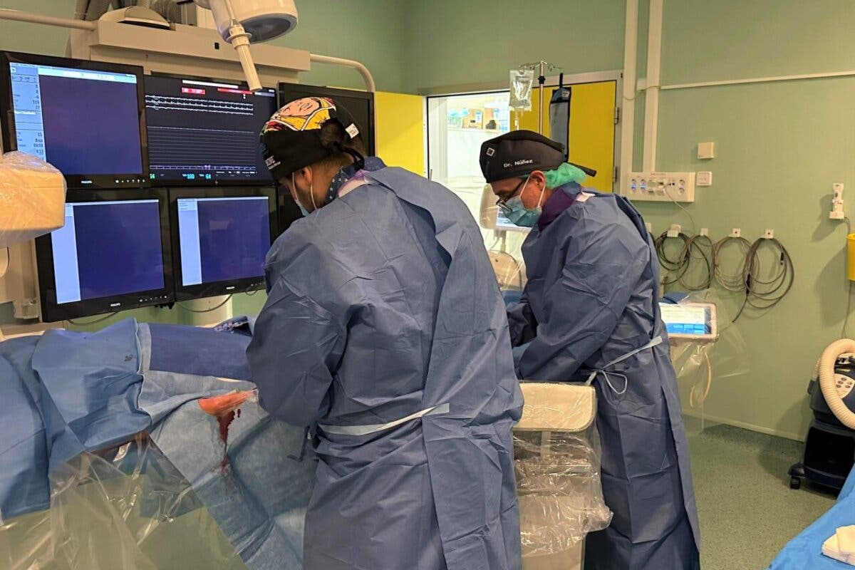 Un paciente con angina severa, primer caso tratado en Torrejón con el dispositivo Reducer