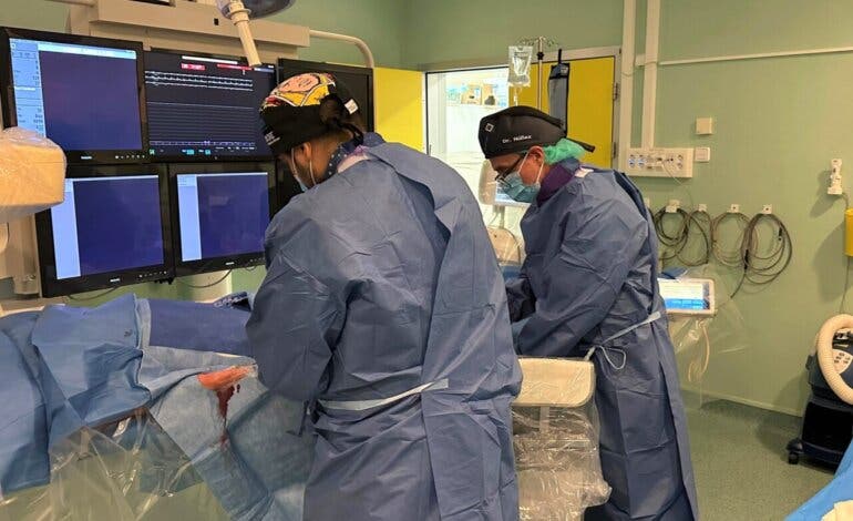 Un paciente con angina severa, primer caso tratado en Torrejón con el dispositivo Reducer