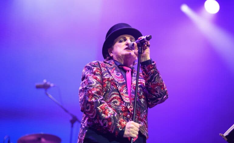 Este fin de semana vuelve Locos X los 80 en Torrejón con La Guardia, la Orquesta Mondragón y Santiago Auserón