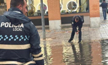 Azuqueca recupera la normalidad tras la tromba de agua que anegó varias calles