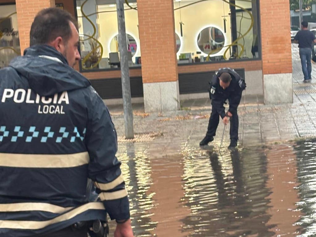 Azuqueca recupera la normalidad tras la tromba de agua que anegó varias calles