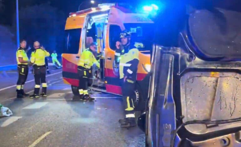 Muere una mujer y tres hombres resultan heridos graves en un accidente en la M-40, en Moratalaz