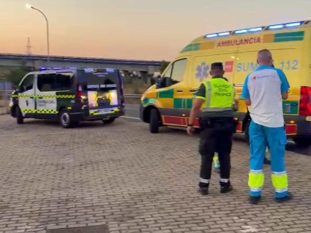 Muere un motorista en Rivas tras chocar con un coche y salir despedido contra una farola