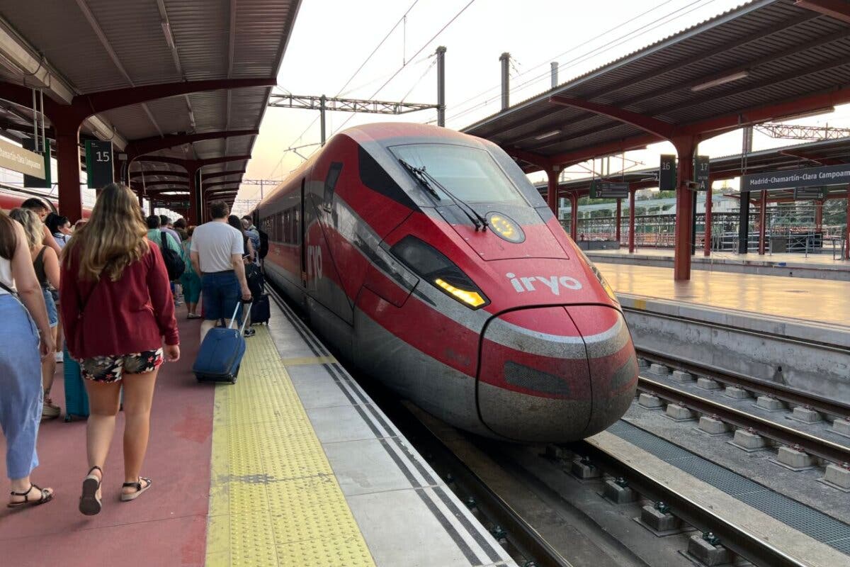 Caos en Chamartín por una avería en la alta velocidad: los trenes del Levante se desvían a Atocha
