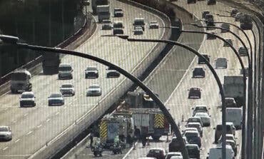 Un herido en un accidente entre dos coches en la M-45, en San Fernando de Henares