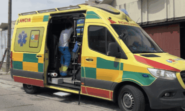 Muere un trabajador al ser golpeado por una puerta metálica en Alcobendas