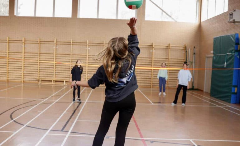 La Comunidad de Madrid abre el plazo para pedir las becas de comedor y de Bachillerato