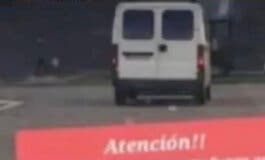 El hombre de la furgoneta blanca que secuestra niños y aterroriza en redes: la Policía lo desmiente
