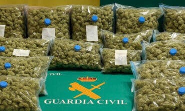 Detenidos con 15 kilos de cogollos de marihuana en su vehículo en Valdemoro