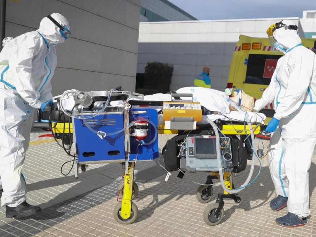 El Hospital público 12 de Octubre, reconocido como modelo en España para el transporte ECMO pediátrico