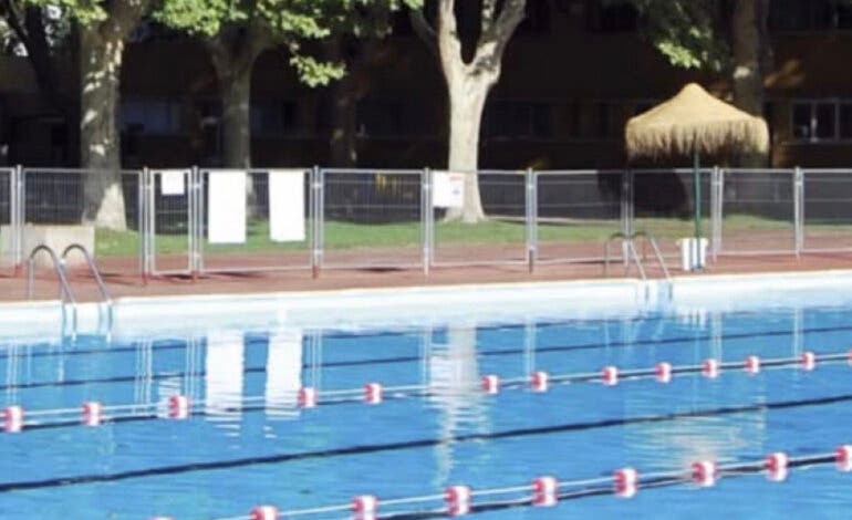 Preocupación en Alcalá de Henares por el agua de las piscinas: «Con la salud de los vecinos no se juega»